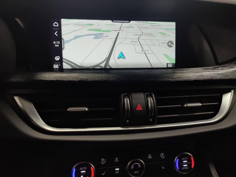 Used 2024 Alfa Romeo Stelvio Sprint AWD w/Sunroof/Nav/Wheel PkgImage 8