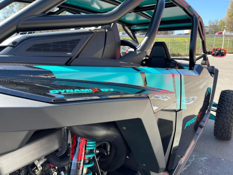 New 2025 Polaris RZR PRO R 4 ULTIMATE Image 13