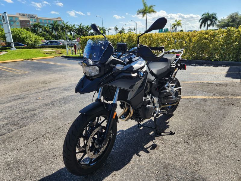 2024 BMW F 800 GS Image 4