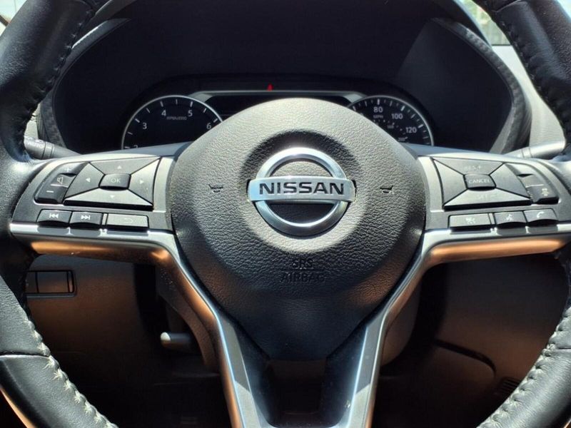 2022 Nissan Sentra SV photo 23
