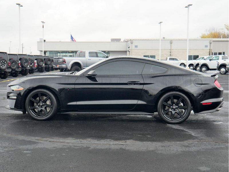 2019 Ford Mustang GT Premium BlackImage 10