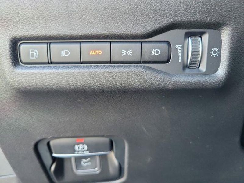 New 2026 Jeep Cherokee Limited 4x4