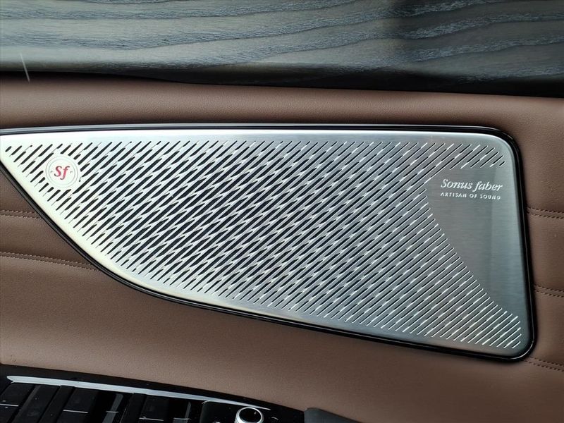 2025 Maserati Grecale photo 16