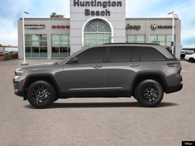 2025 Jeep Grand Cherokee Altitude X 4x2Image 3