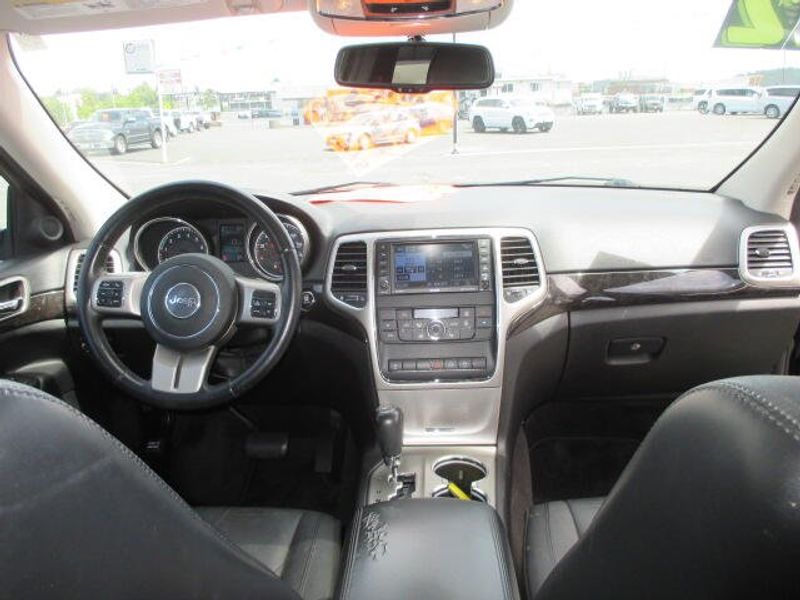 2012 Jeep Grand Cherokee Laredo AltitudeImage 31