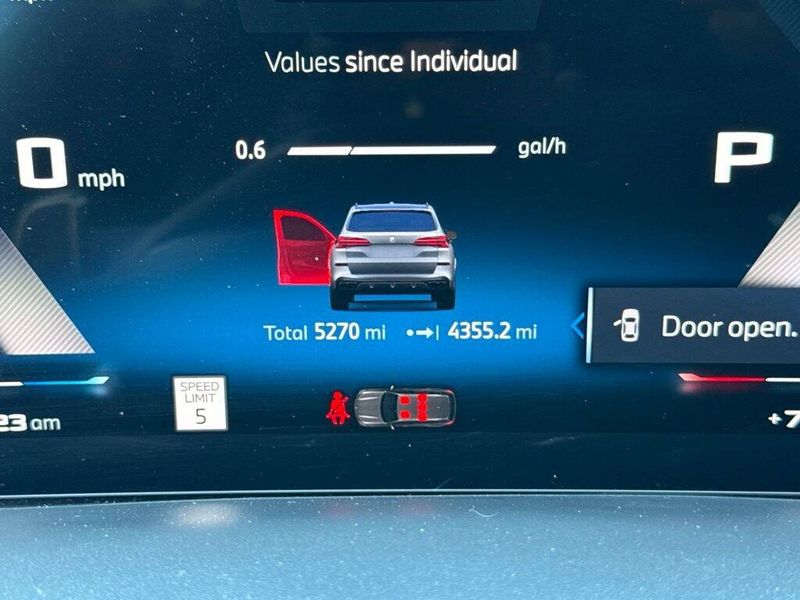 Used 2026 BMW X5 M60iImage 27