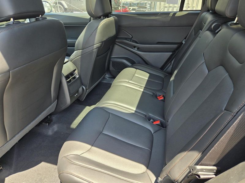 New 2026 Jeep Cherokee Limited 4x4