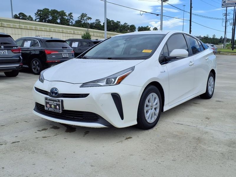 Used 2020 Toyota Prius LEImage 8