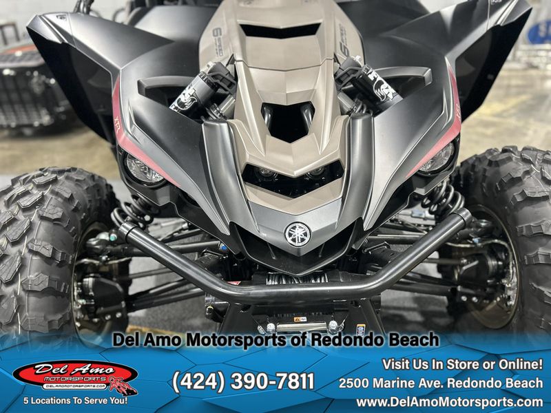 2024 Yamaha YXZ1000R EPS SS XT-RImage 3