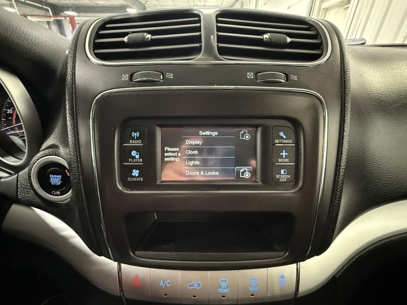 Used 2018 Dodge Journey SEImage 31