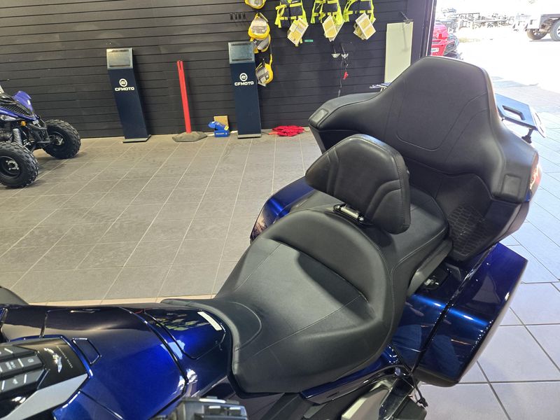 USED 2018 HONDA GOLD WING TOUR Image 15