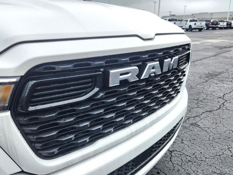 New 2026 RAM 1500 Big Horn Crew Cab 4x4 5'7' Box