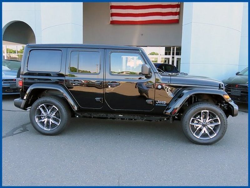 2024 Jeep Wrangler 4xE Sport S 4xeImage 2