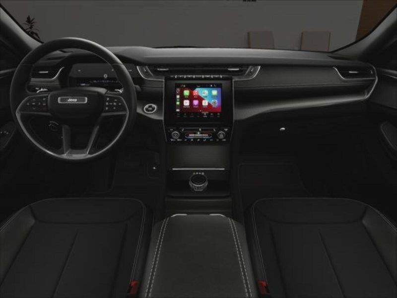 2025 Jeep Grand Cherokee Altitude photo 14