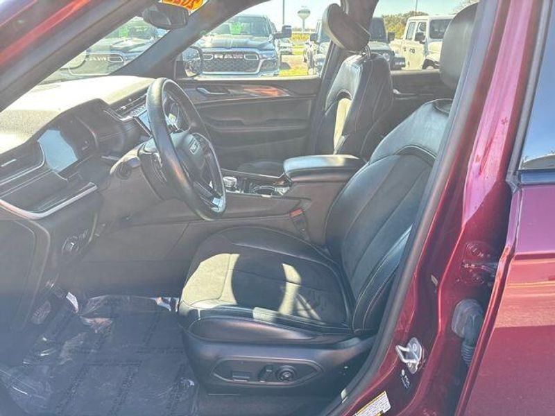 2022 Jeep Grand Cherokee L Altitude