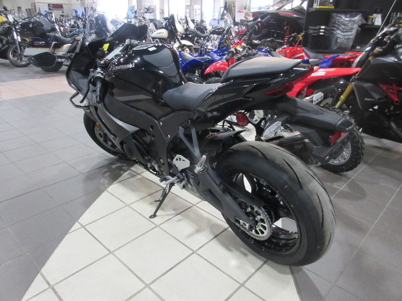 NEW 2026 KAWASAKI NINJA ZX-10R Image 5