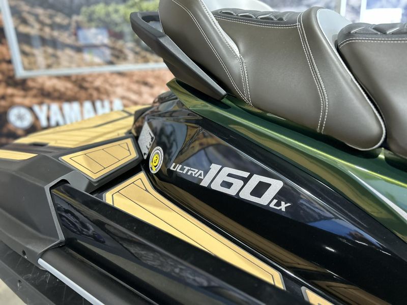New 2025 Kawasaki JET SKI ULTRA 160LX Image 5