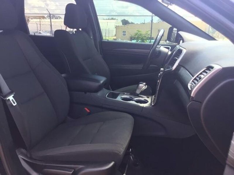 Used 2020 Jeep Grand Cherokee Laredo EImage 16