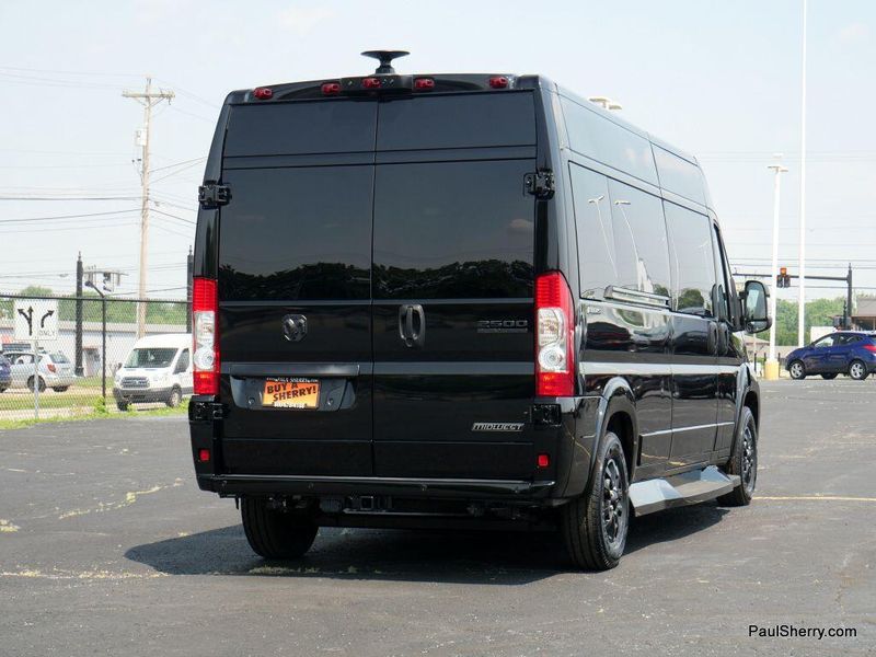 2024 RAM Promaster 2500 Slt+ Window Van High Roof 159