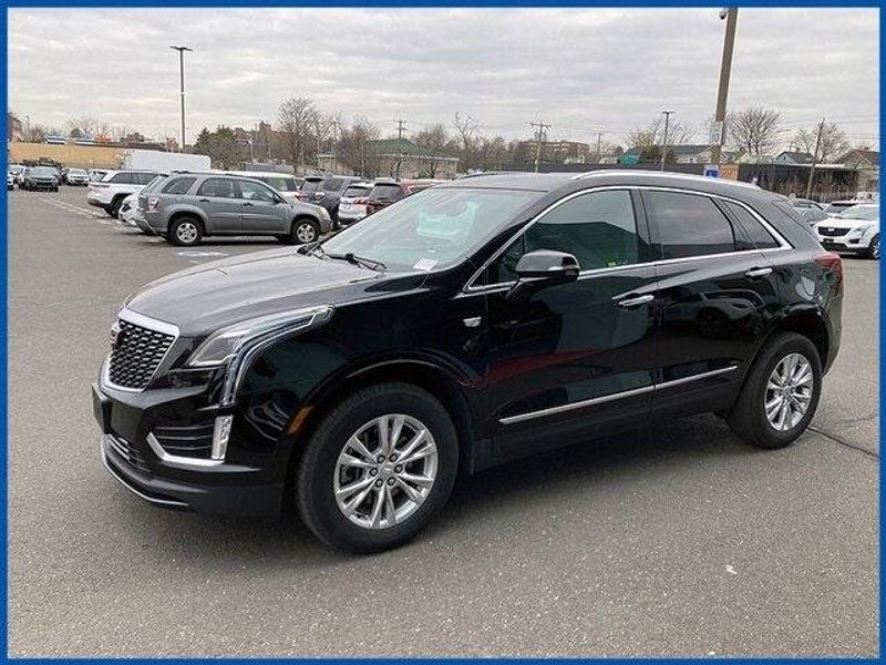 2022 Cadillac XT5 LuxuryImage 1