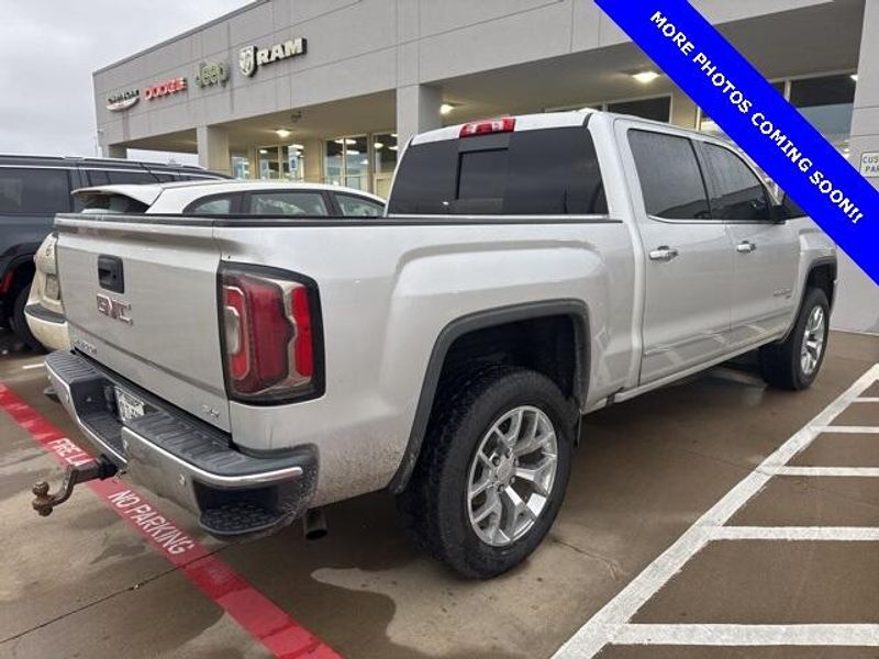 2018 GMC Sierra 1500 SLTImage 2