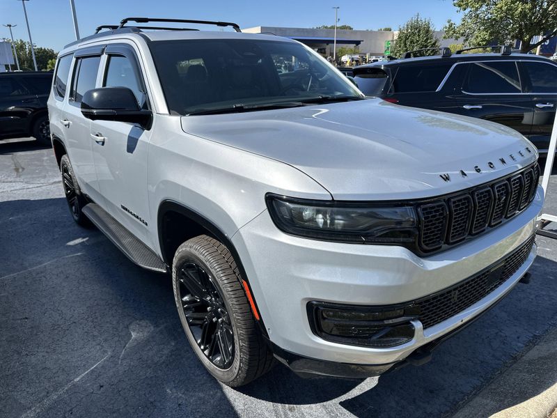 2023 Jeep Wagoneer Series CarbideImage 3