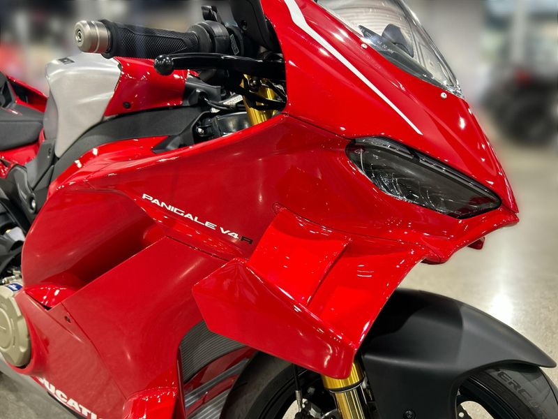 New 2026 Ducati PANIGALE V4 R Image 31