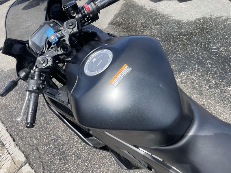 Used 2025 Yamaha YZF-R3 ABS Image 18