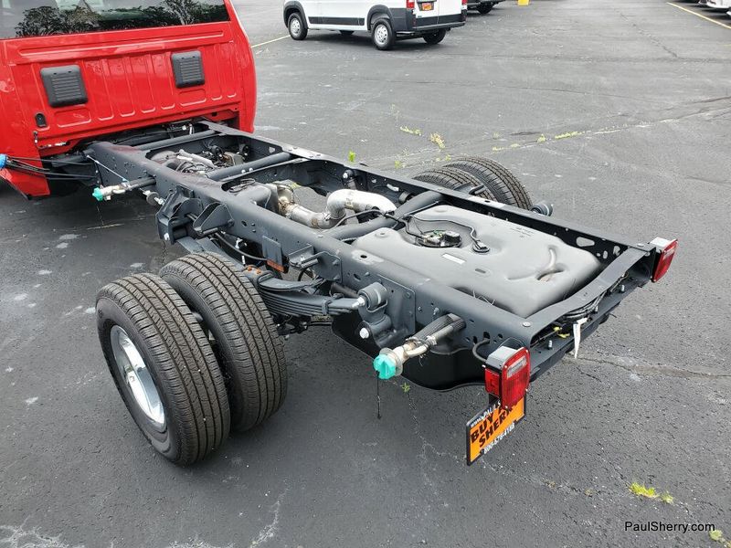 New 2026 RAM 3500 Tradesman Chassis Regular Cab 4x4 84' Ca