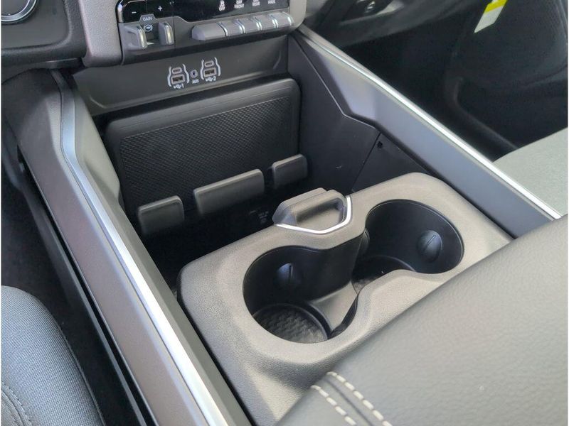 New 2026 RAM 1500 Big Horn Crew Cab 4x4 5