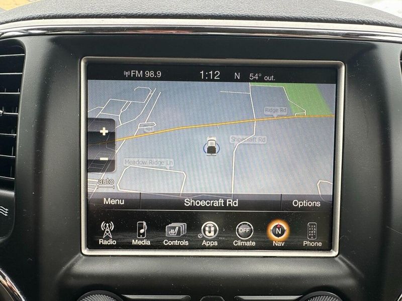 2017 Jeep Grand Cherokee Limited photo 4