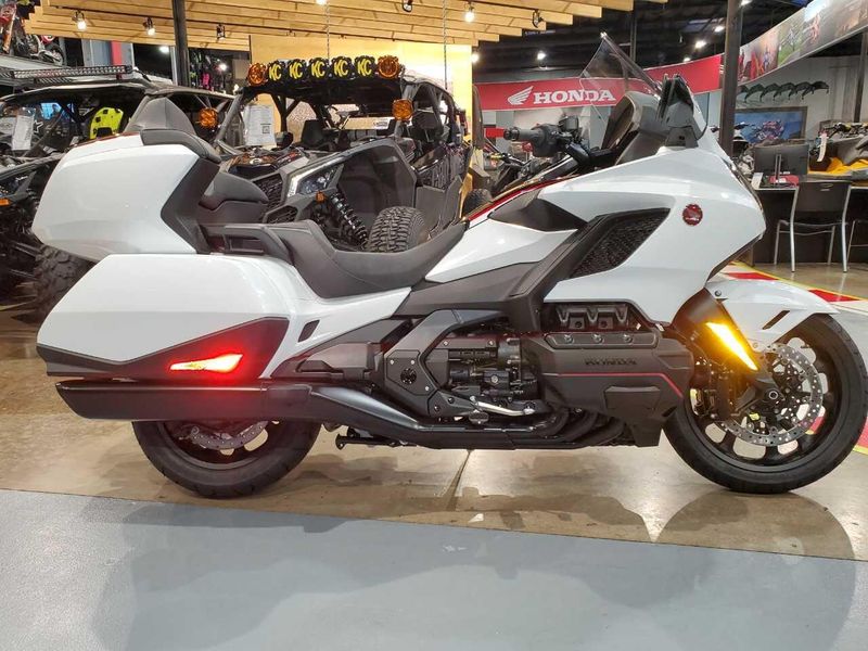 Used 2024 Honda GOLDWING TOUR Image 1