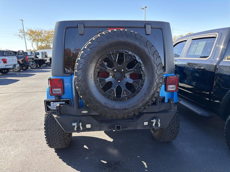 Used 2014 Jeep Wrangler Unlimited Freedom EditionImage 10
