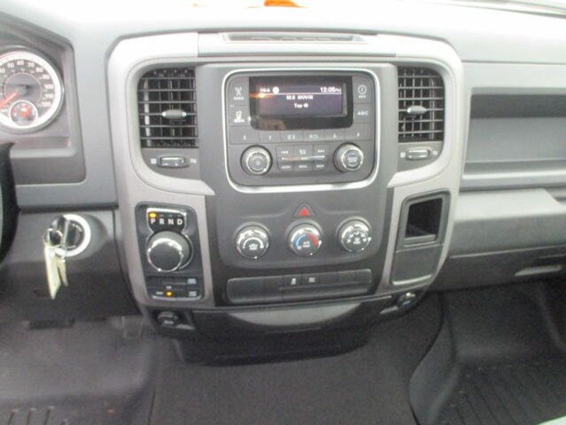 Used 2018 RAM 1500 ExpressImage 17