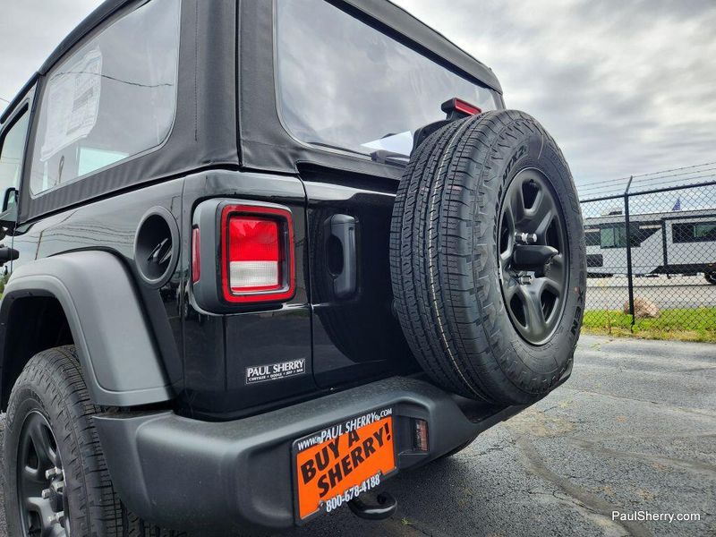 2025 Jeep Wrangler 2-door SportImage 37