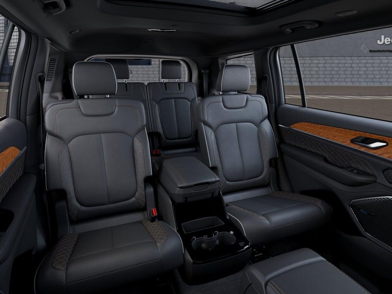 New 2026 Jeep Grand Cherokee L Summit 4x4Image 15