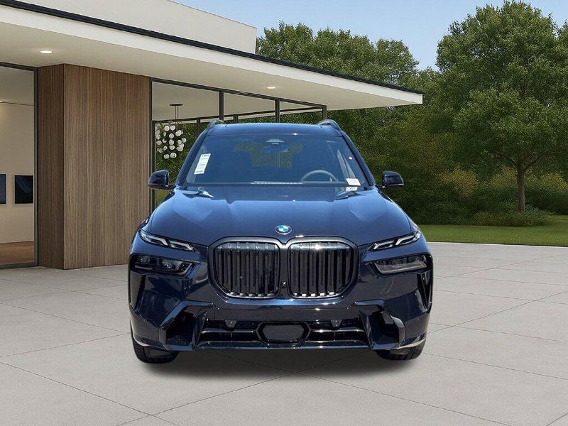 New 2027 BMW X7 xDrive40iImage 4