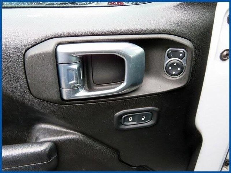2021 Jeep Wrangler Unlimited WillysImage 12