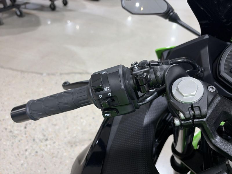 Used 2023 Kawasaki NINJA 400 Image 22
