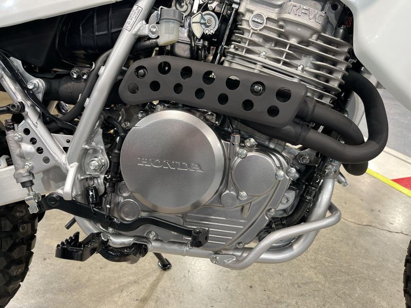 New 2025 Honda XR650L Image 23