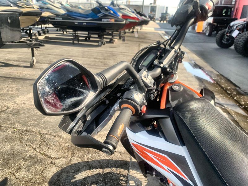 Used 2020 KTM SMC 690 R Image 13