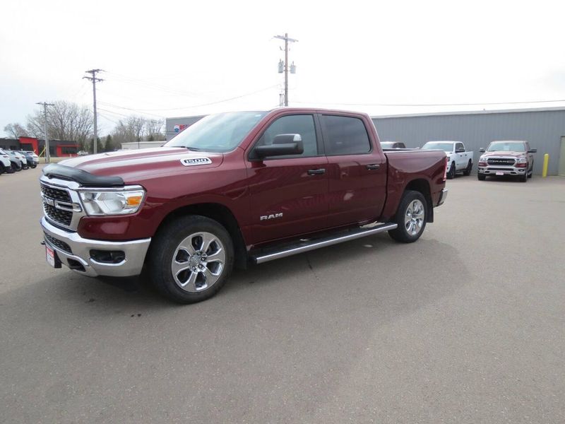 Used 2023 RAM 1500 Big Horn 4x4 4dr Crew Cab 5.6 ft. SB PickupImage 6