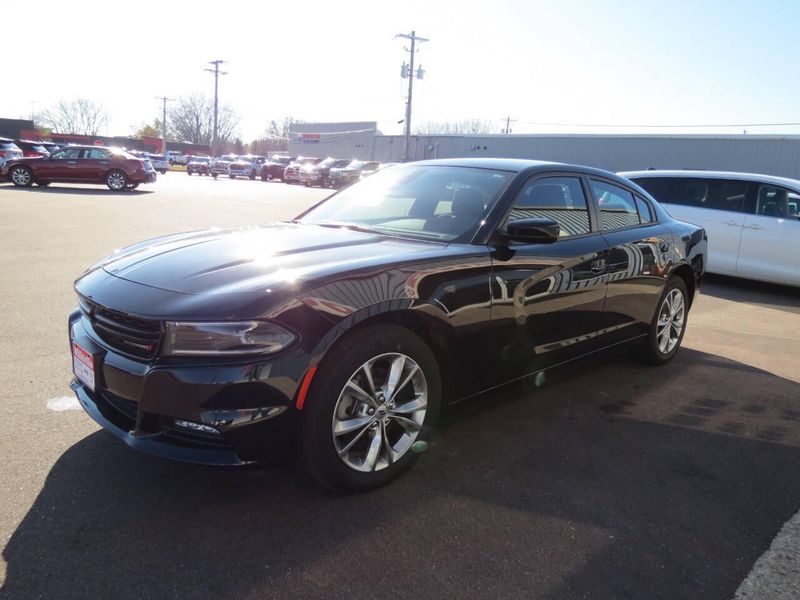 2023 Dodge Charger SXT AWD 4dr SedanImage 5