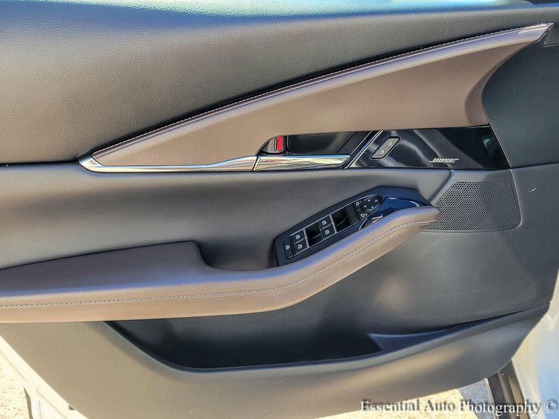 2022 Mazda CX-30 2.5 S Premium photo 17