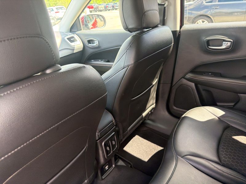 Used 2021 Jeep Compass LatitudeImage 28