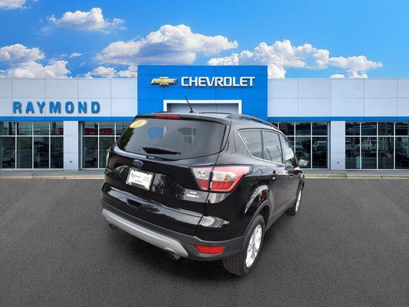 Used 2018 Ford Escape SEImage 4