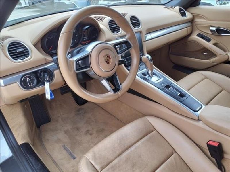 2017 Porsche 718 Boxster BaseImage 4