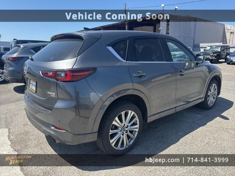 2022 Mazda CX-5 2.5 Turbo SignatureImage 5
