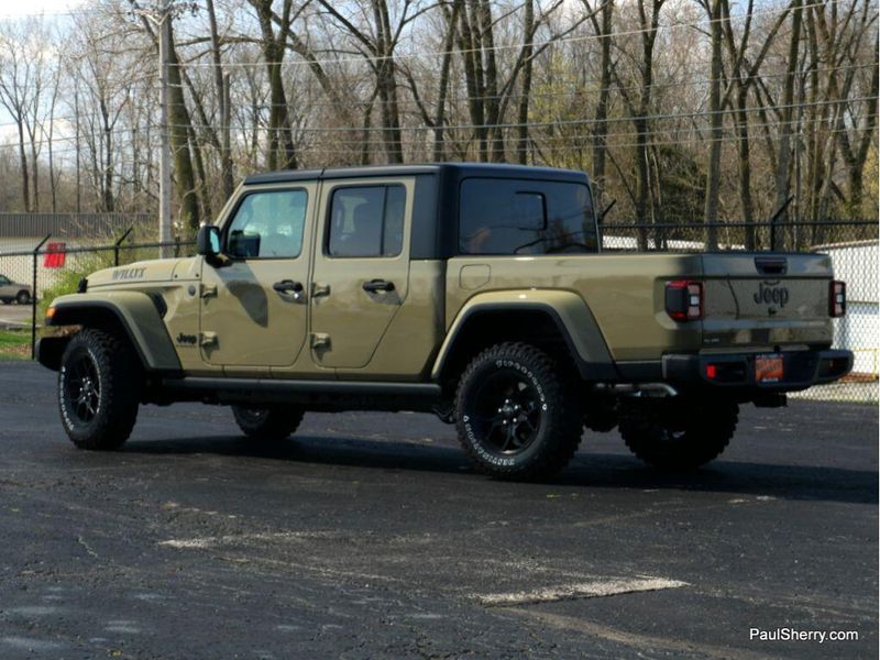 New 2025 Jeep Gladiator Willys 4x4