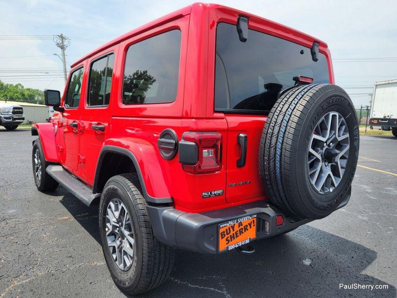 New 2025 Jeep Wrangler 4-door SaharaImage 22